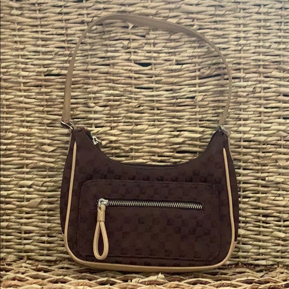 Liz Claiborne Handbags - Small Gently Used Liz Claiborne Hand Bag